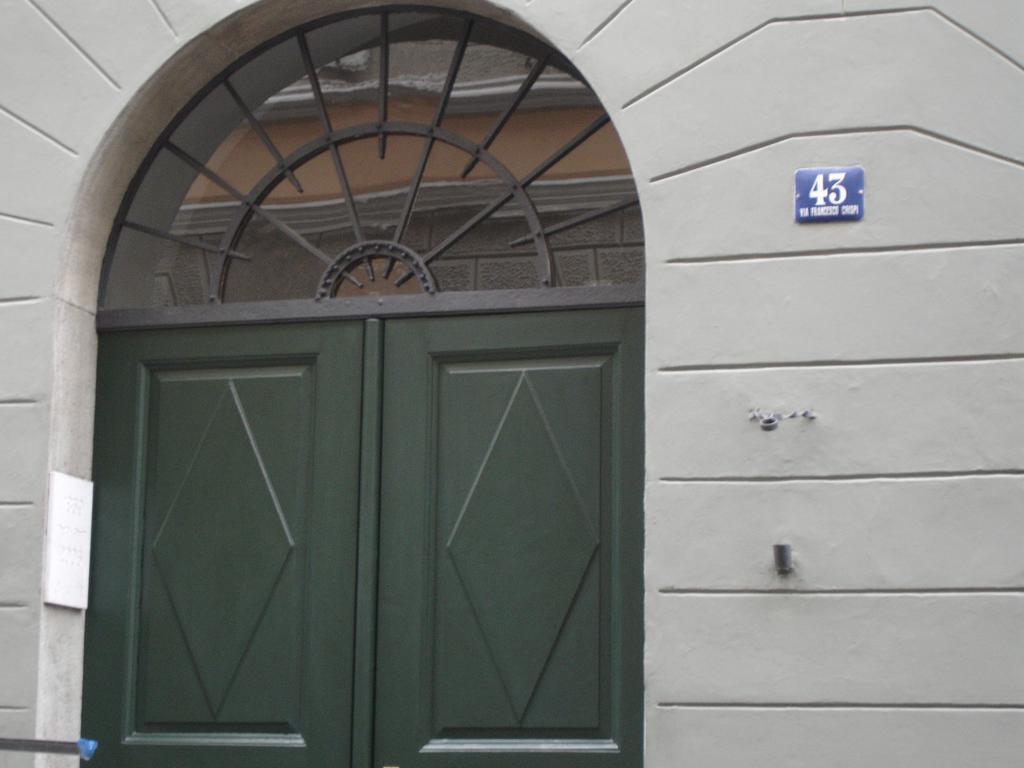 B&B Crispi Trieste Exterior photo